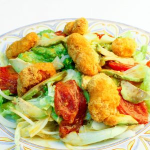 Ensalada de langostinos con aliño picante