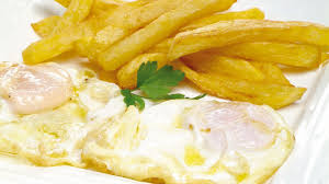 Huevos con patatas